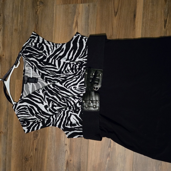 Bisou Bisou Black and White Sheath Dress Cap Sleeve Crew Neck - Picture 2 of 6